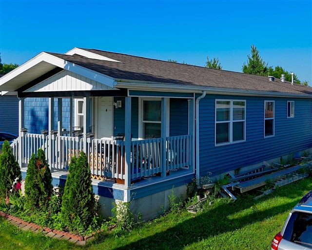 Residential siding project and exterior details | King Contracting, serving Iowa
